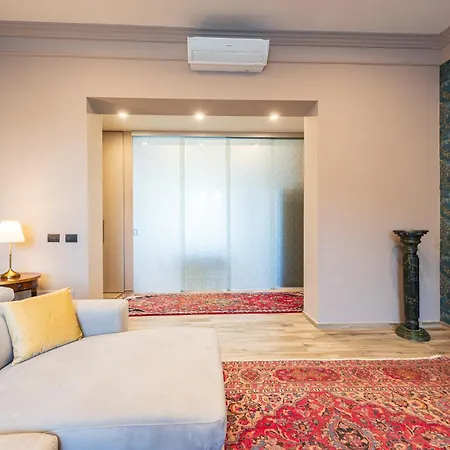 Saint Paul Deluxe Apartments, Appartement Alba (Piedmont)