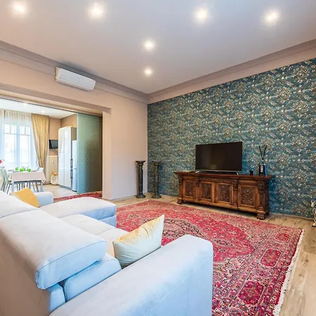 Appartement Saint Paul Deluxe Apartments, *